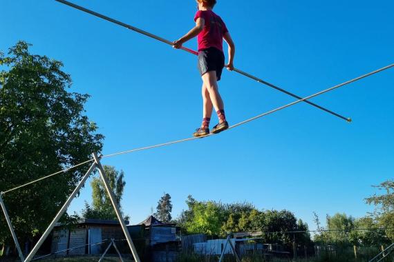 Funambule Sarakasi